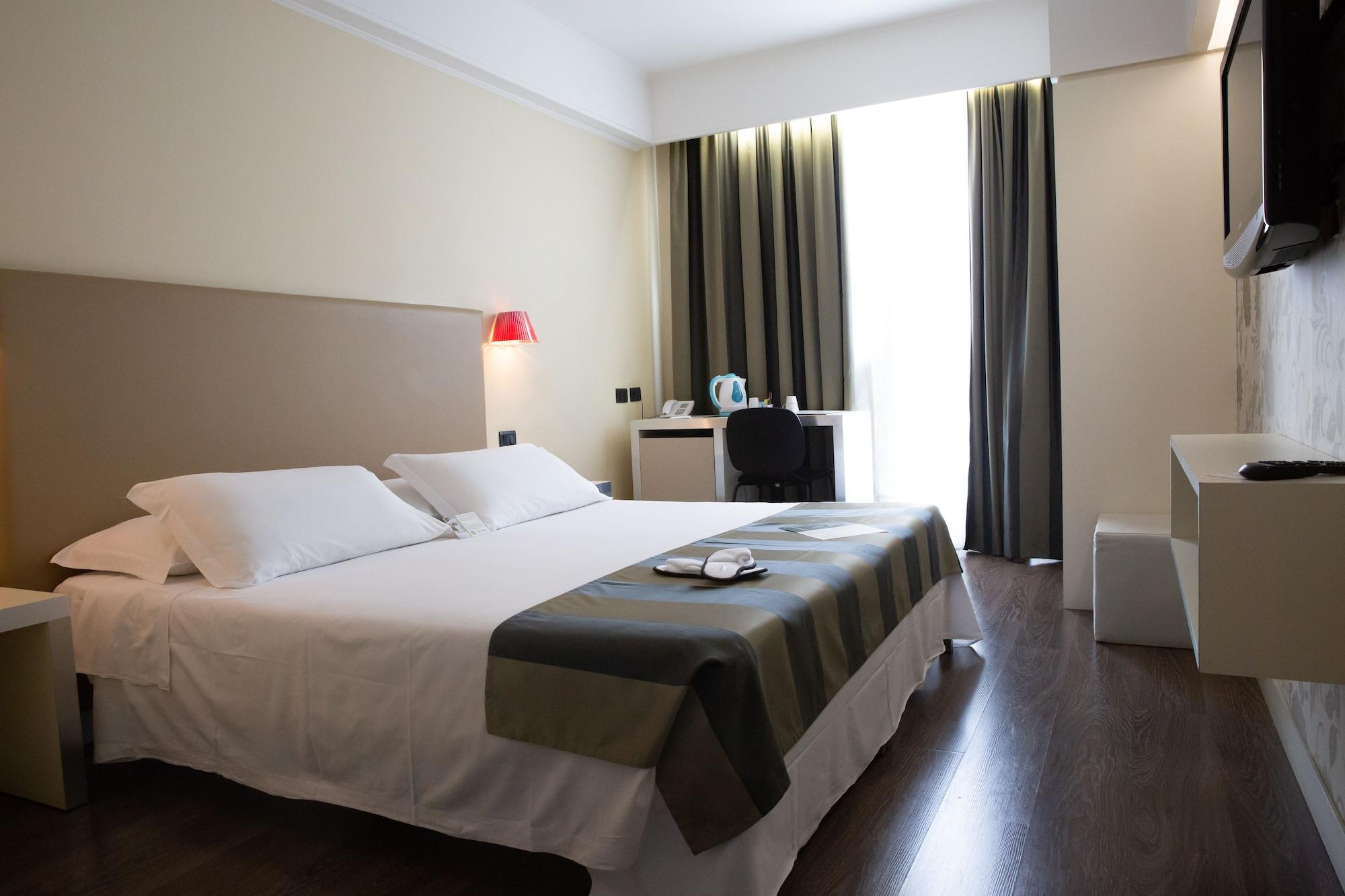 Hotel Roma Tor Vergata Esterno foto