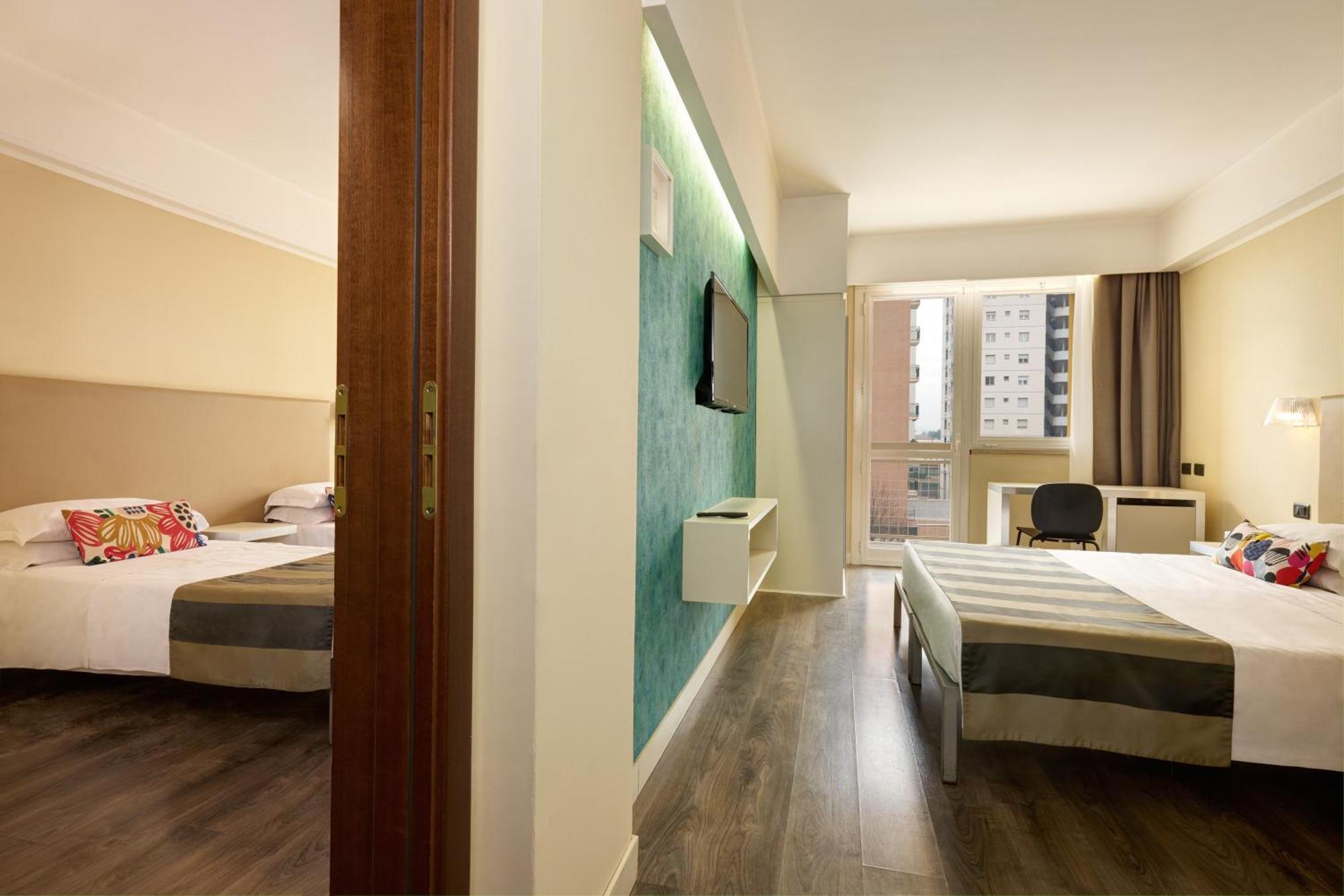 Hotel Roma Tor Vergata Esterno foto