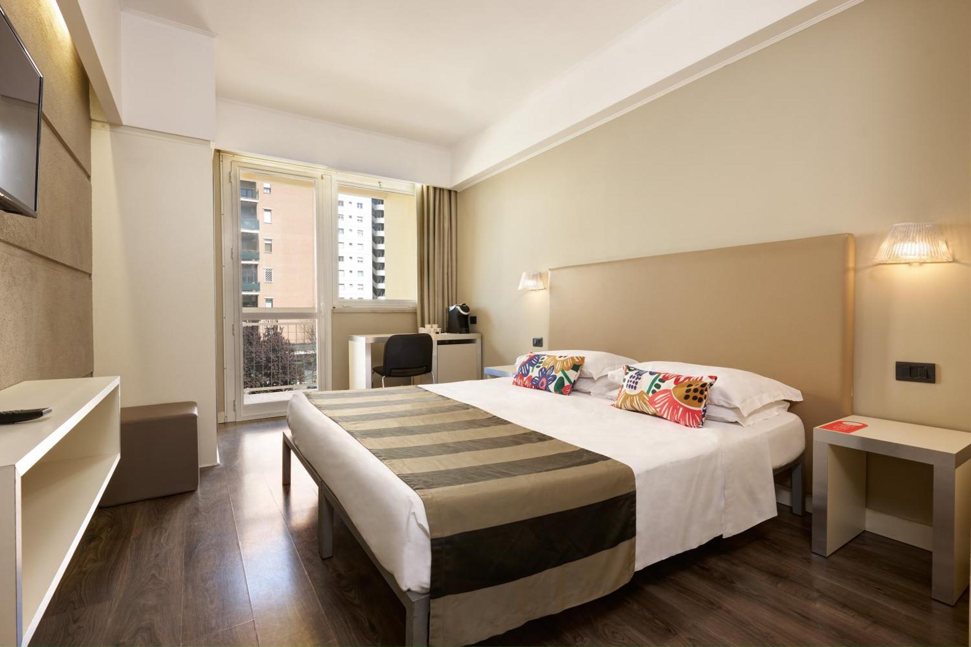 Hotel Roma Tor Vergata Esterno foto