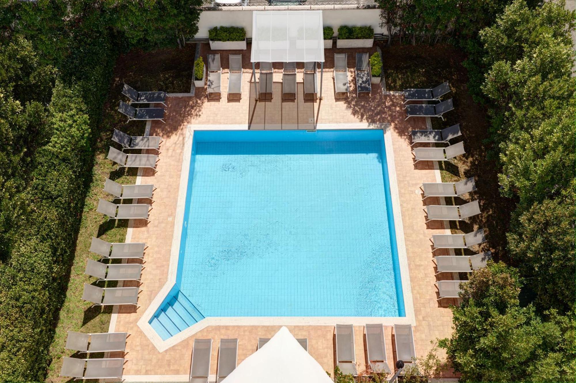 Hotel Roma Tor Vergata Esterno foto