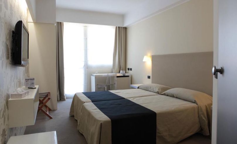 Hotel Roma Tor Vergata Esterno foto